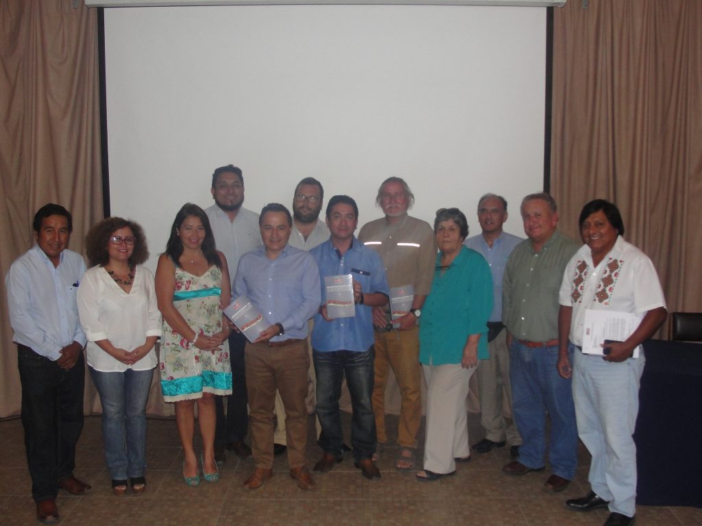 Capítulo Regional Arica y Parinacota de Fundación Chile Descentralizado… Desarrollado entrega libro a COREs electos y medios de comunicación independientes