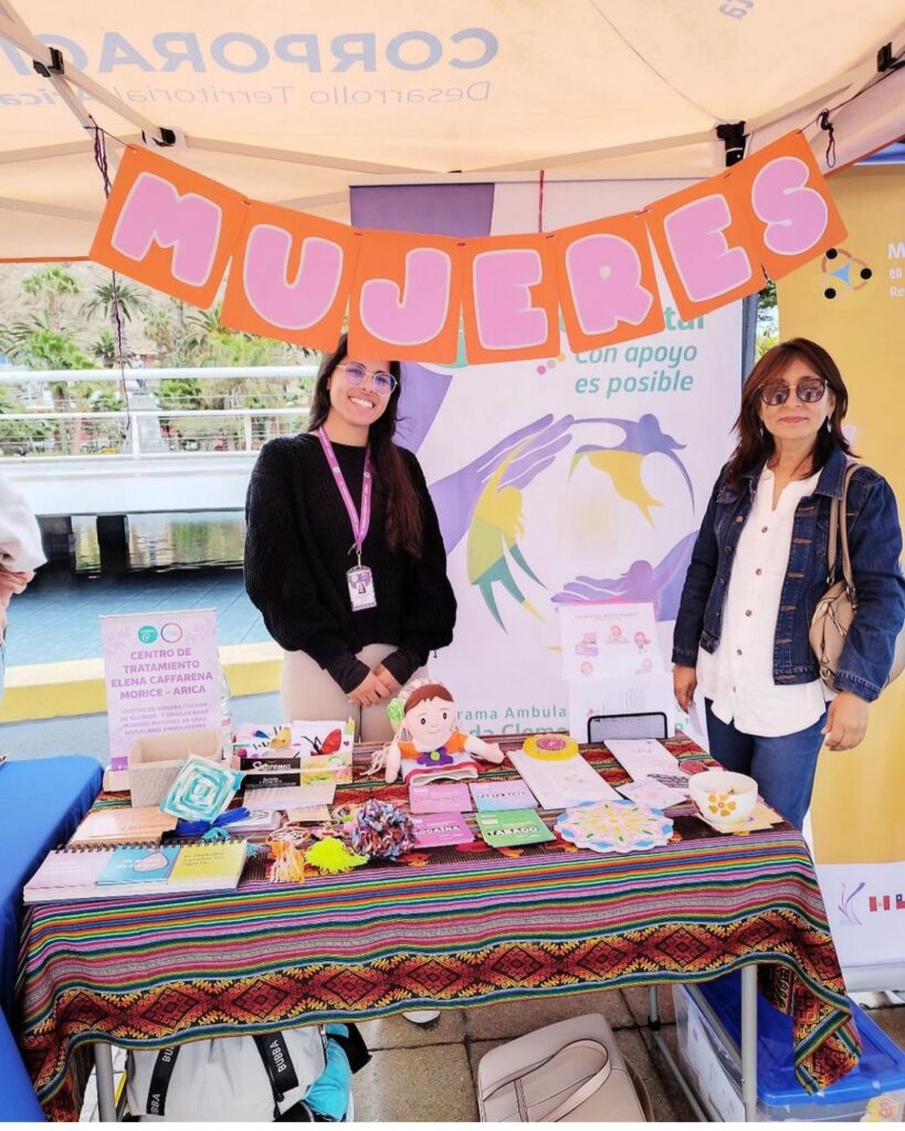 Programas de Tratamiento CORFAL participaron en feria por Día Mundial de la Salud Mental